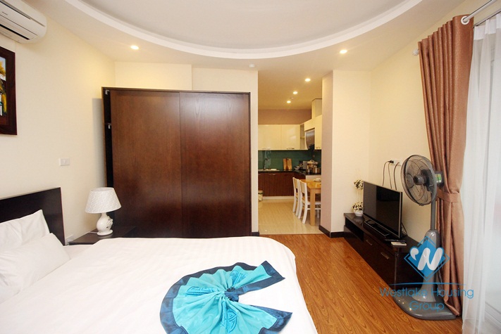 A balcony apartment for rent in Tay ho, Ha noi